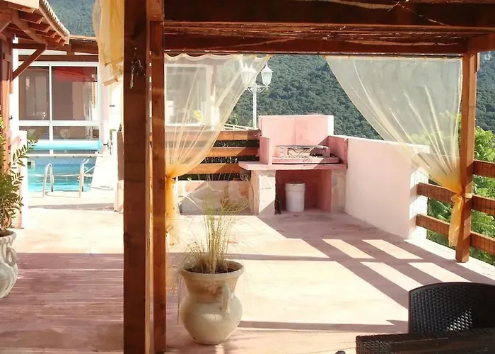 Conviviale A Avec Piscine Privee فيلة